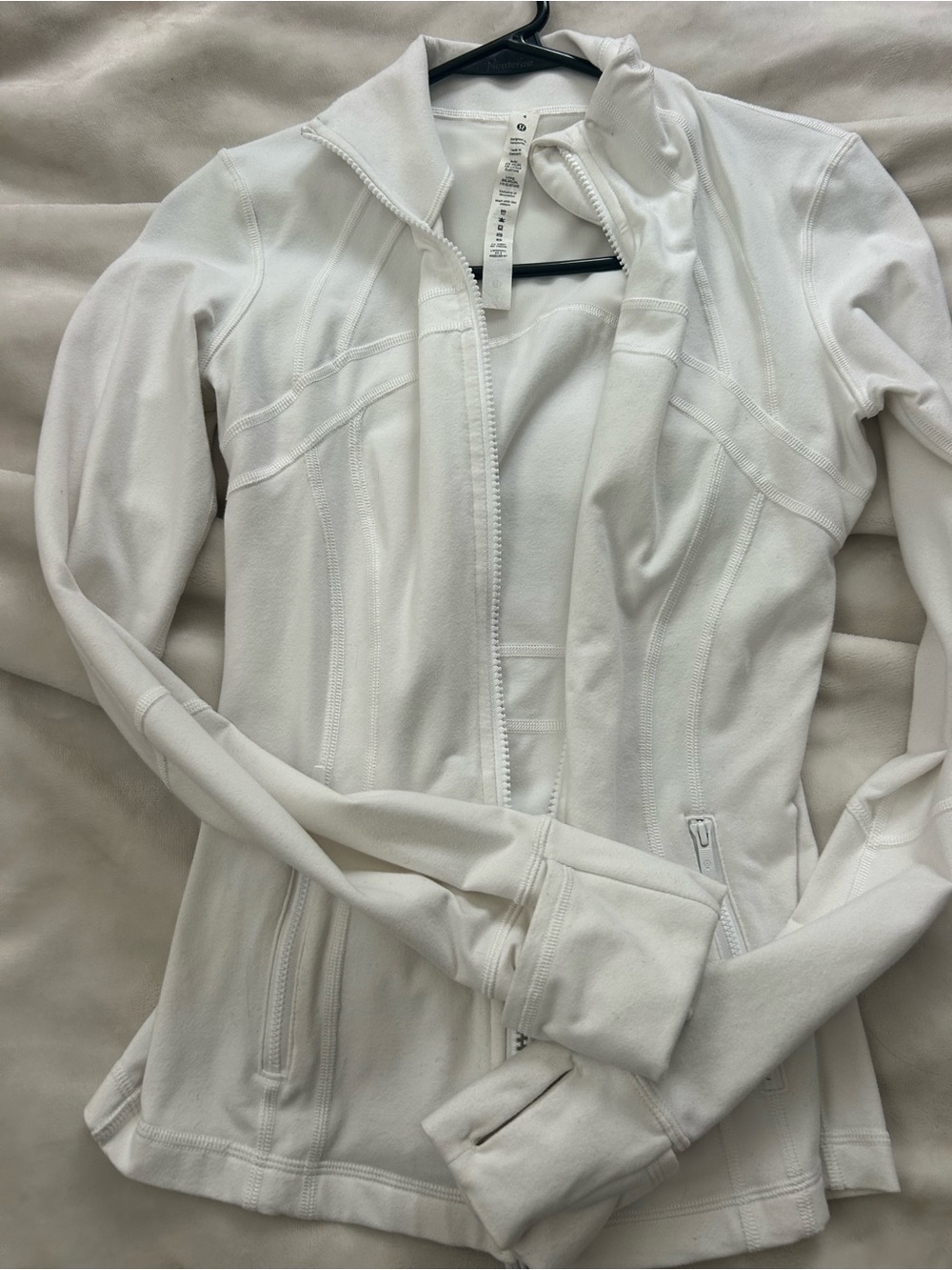 Lululemon size 4 white nulu define jacket